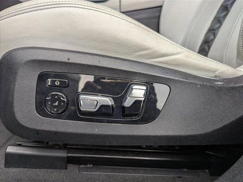 Used 2021 BMW X6 M w/ Competition Package image 10