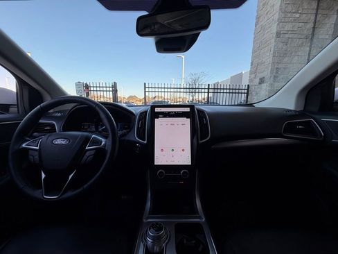 Used 2022 Ford Edge SEL w/ Convenience Package image 26