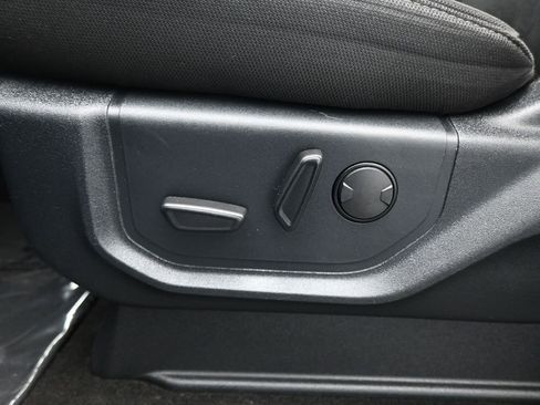 Used 2019 Ford F150 XLT w/ Equipment Group 302A Luxury image 10