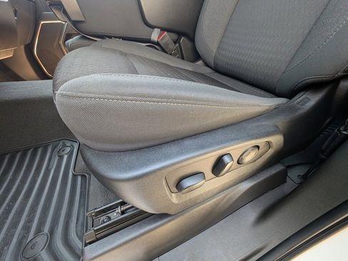 Used 2022 Chevrolet Silverado 1500 LT image 16