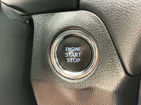 Certified 2021 Toyota RAV4 XLE Premium AWD/4WD image 24