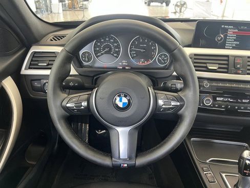 Used 2016 BMW 320i xDrive Sedan AWD/4WD image 25
