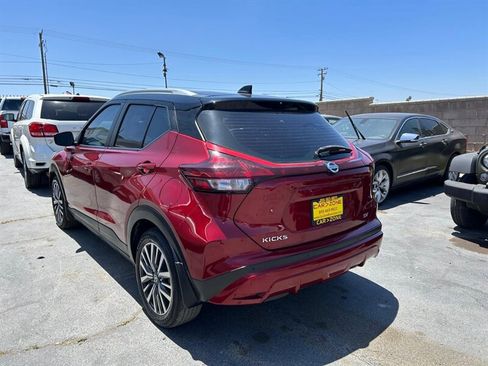 Used 2021 Nissan Kicks SV FWD image 6