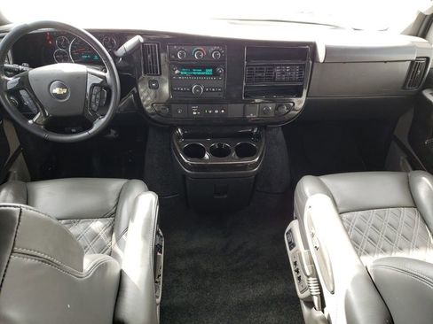 Used 2023 Chevrolet Express 2500 Extended image 13