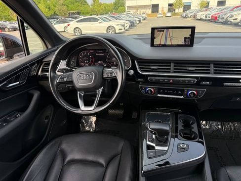Used 2017 Audi Q7 3.0T Premium Plus w/ Premium Plus Package AWD/4WD image 17