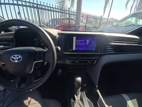Used 2025 Toyota Camry SE w/ Convenience Package FWD image 7