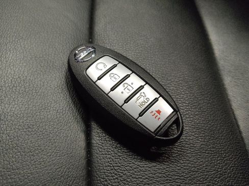 Used 2021 Nissan Rogue SL AWD/4WD image 32