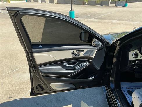 Used 2015 Mercedes-Benz S 63 AMG 4MATIC Sedan image 28