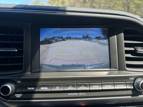 Used 2020 Hyundai Elantra Value Edition FWD image 20