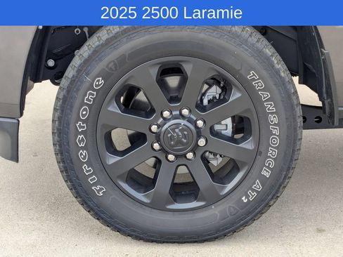 New 2025 RAM 2500 Laramie AWD/4WD image 11