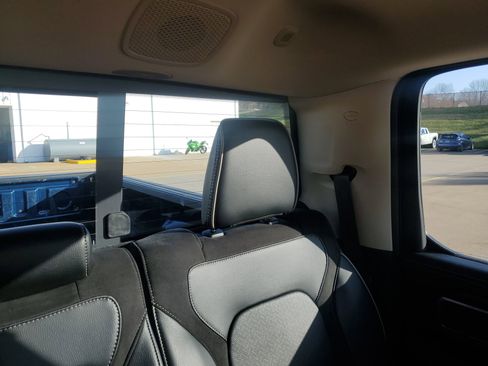 Used 2021 RAM 1500 Laramie image 15