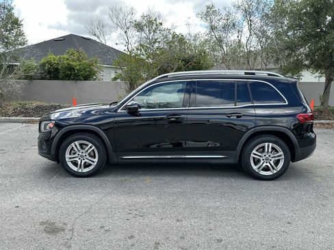 Used 2023 Mercedes-Benz GLB 250 4MATIC image 3
