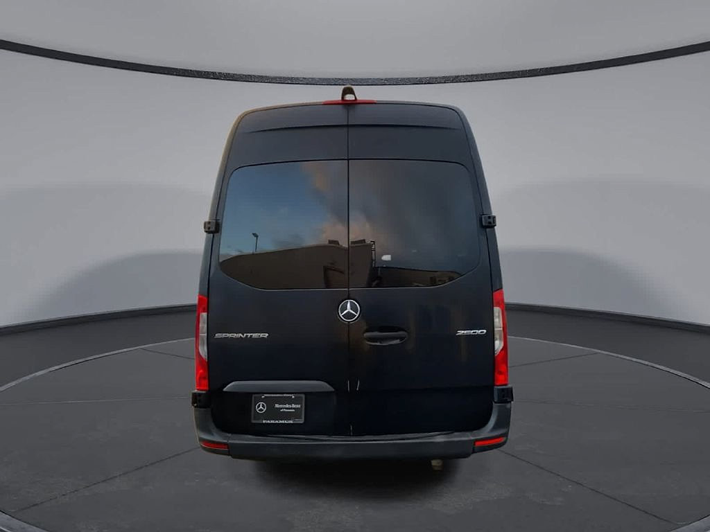 Used 2019 Mercedes-Benz Sprinter 2500 image 10