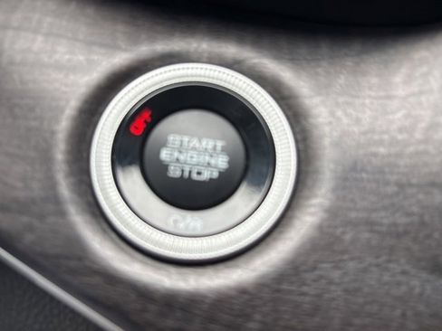 Used 2021 Jeep Grand Cherokee L Limited image 25