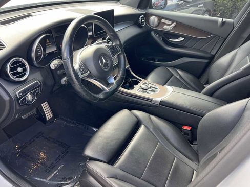 Used 2019 Mercedes-Benz GLC 350e 4MATIC image 9