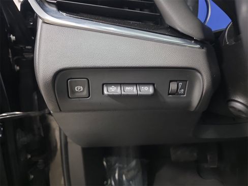 Used 2023 Buick Enclave Avenir image 27