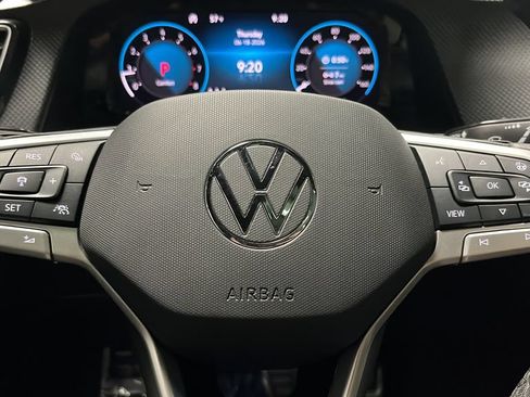Used 2025 Volkswagen Atlas Cross Sport SEL R-Line AWD/4WD image 16