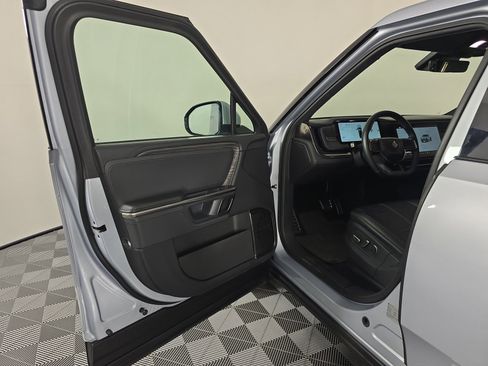 Used 2023 Rivian R1T Adventure image 16