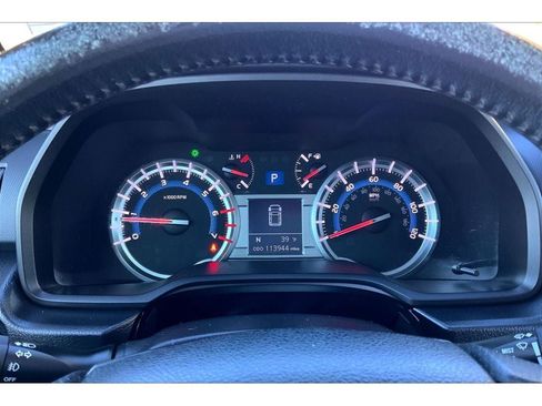 Used 2016 Toyota 4Runner Limited image 22