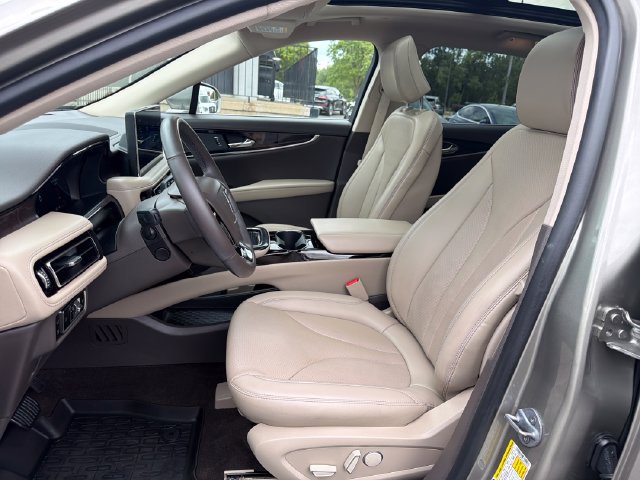 Certified 2023 Lincoln Nautilus Reserve AWD/4WD image 12