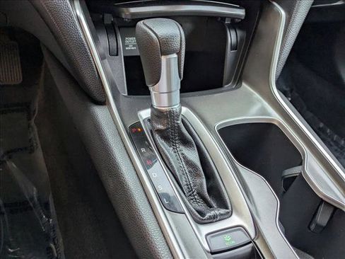 Used 2018 Honda Accord LX image 13