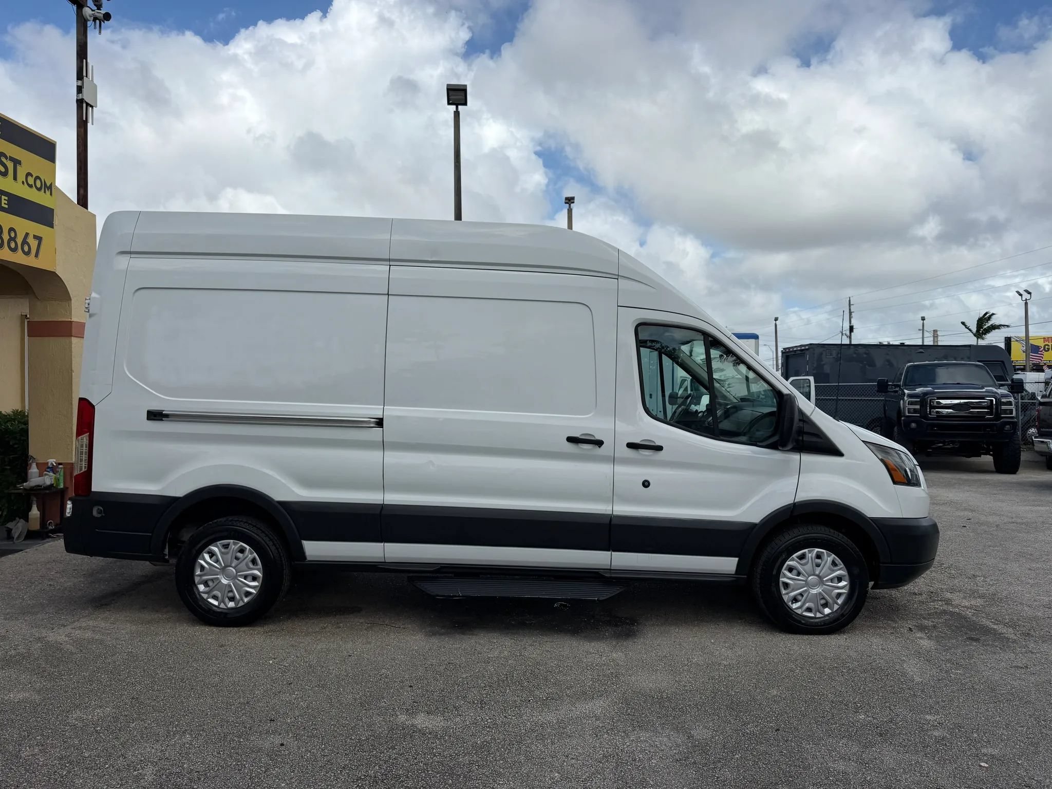 Used 2017 Ford Transit 250 148 High Roof w/ Interior Upgrade Package RWD image 7