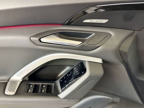 New 2025 Audi Q5 2.0T Premium Plus image 19