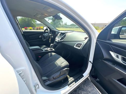 Used 2012 GMC Terrain SLE image 17