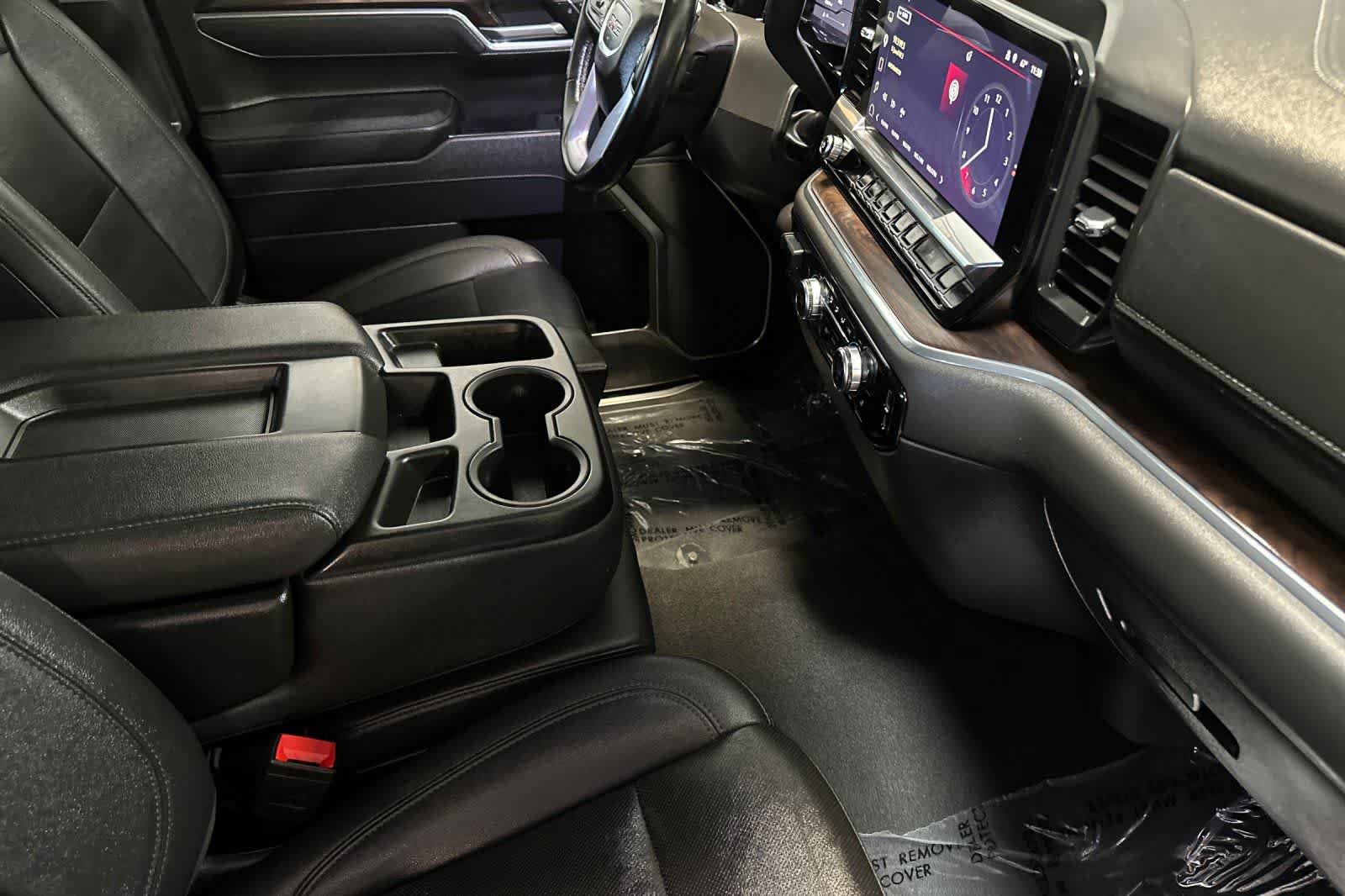 Used 2025 GMC Sierra 1500 SLT RWD image 18