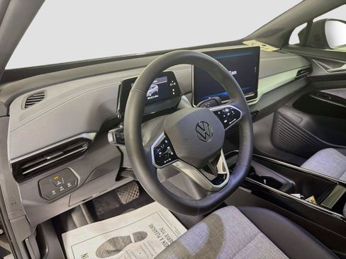 Certified 2025 Volkswagen ID.4 Pro AWD/4WD image 9