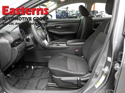 Used 2024 Nissan Sentra SV FWD image 13