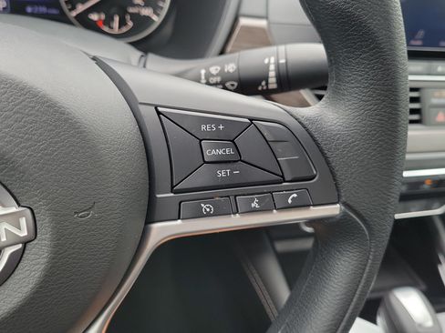 Certified 2023 Nissan Altima 2.5 SV FWD image 23