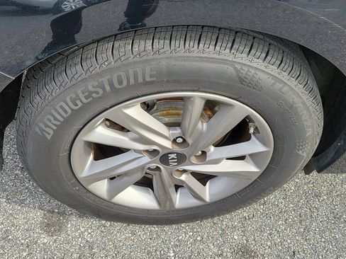 Used 2020 Kia Optima LX image 7