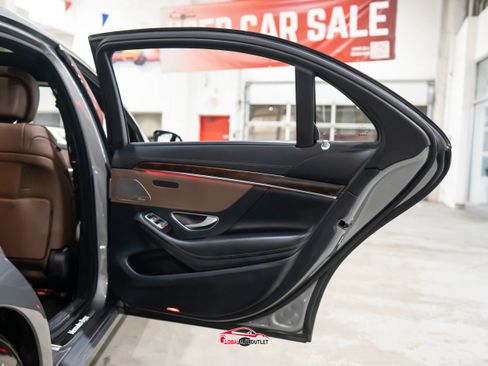 Used 2015 Mercedes-Benz S 550 4MATIC Sedan image 48