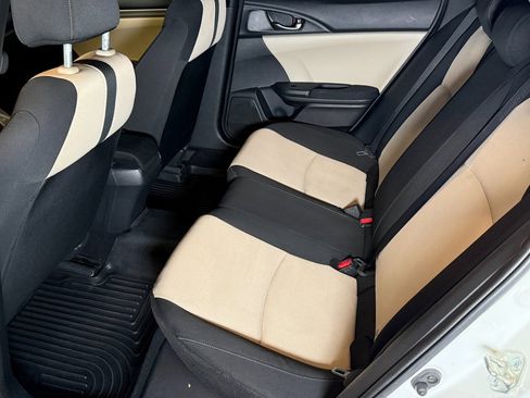 Used 2018 Honda Civic Sport image 19