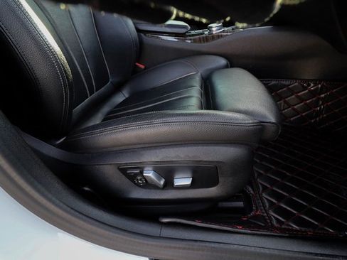 Used 2020 BMW 530i xDrive 530i xDrive w/ Convenience Package image 44