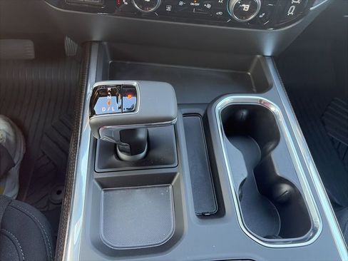 New 2026 Chevrolet Silverado 1500 RST w/ Dark Appearance Package image 10