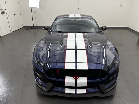 Used 2020 Ford Mustang Shelby GT350R w/ GT350R Equipment Group 920A RWD image 2