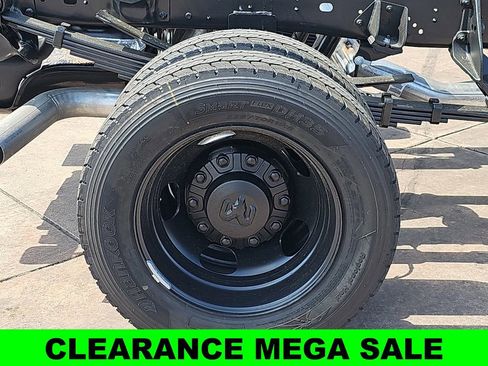 New 2025 RAM 4500 Tradesman image 39