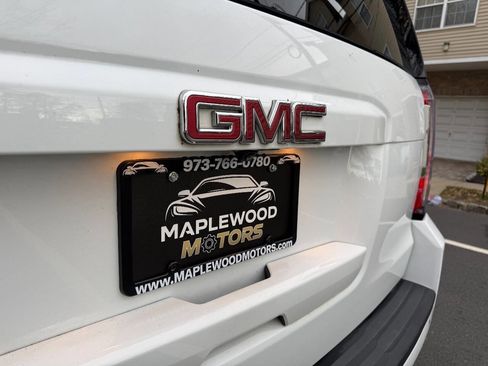 Used 2016 GMC Yukon XL SLT w/ Open Road Package image 6