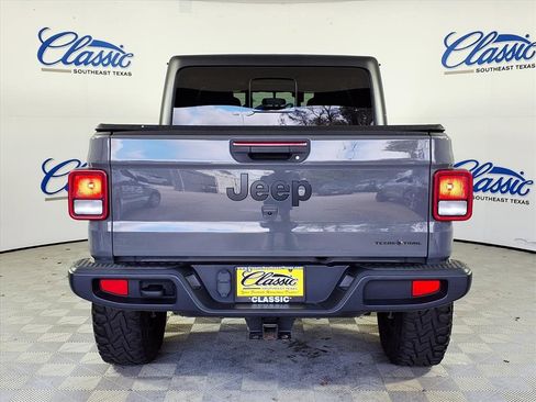 Used 2022 Jeep Gladiator Sport image 4