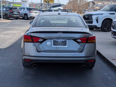 Used 2023 Nissan Altima 2.5 SR image 7