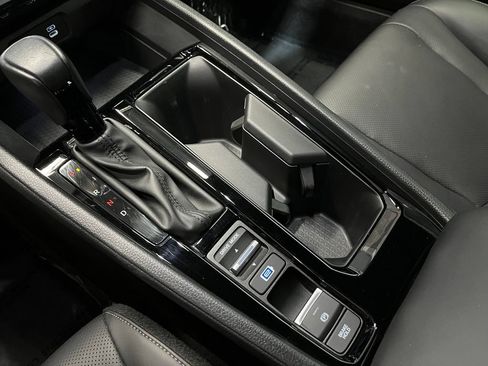 Used 2023 Honda Accord Sport image 7