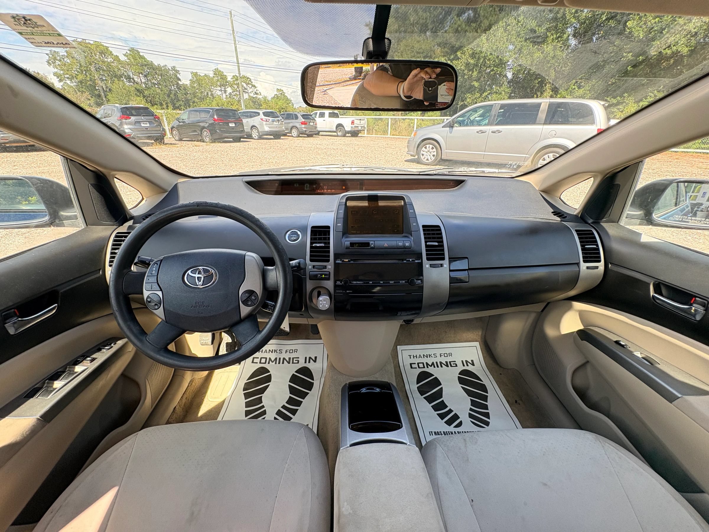 Used 2005 Toyota Prius w/ Pkg 1 FWD image 10