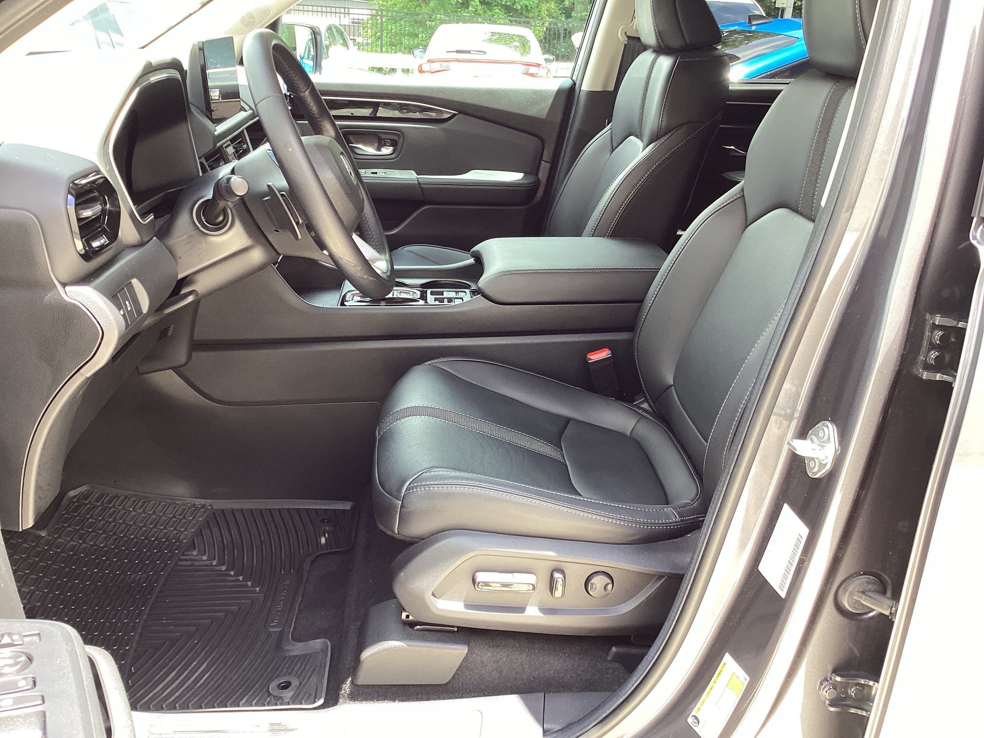 Used 2025 Honda Pilot EX-L image 15