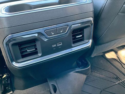 Used 2023 Chevrolet Silverado 1500 High Country w/ High Country Premium Package image 10