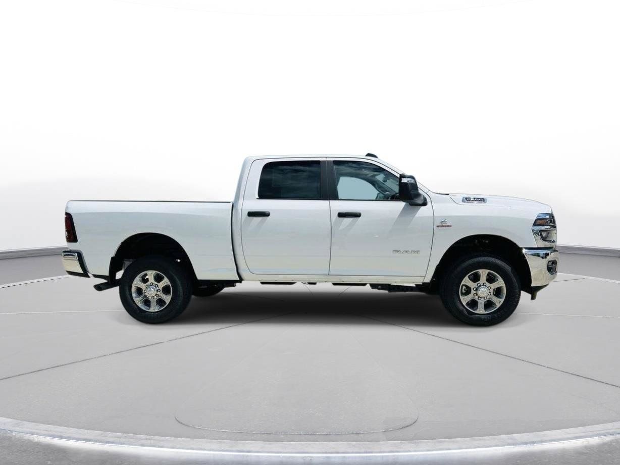 New 2025 RAM 2500 Big Horn AWD/4WD image 36
