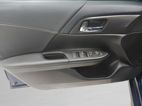 Used 2016 Honda Accord Sport image 19