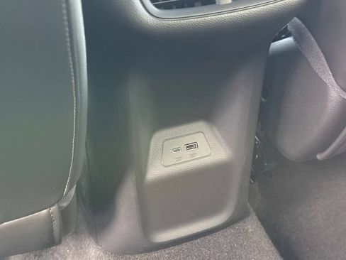Used 2026 Buick Envision Preferred AWD/4WD image 13