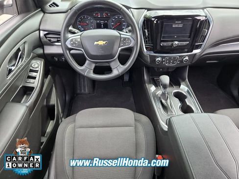 Used 2023 Chevrolet Traverse LT FWD image 8